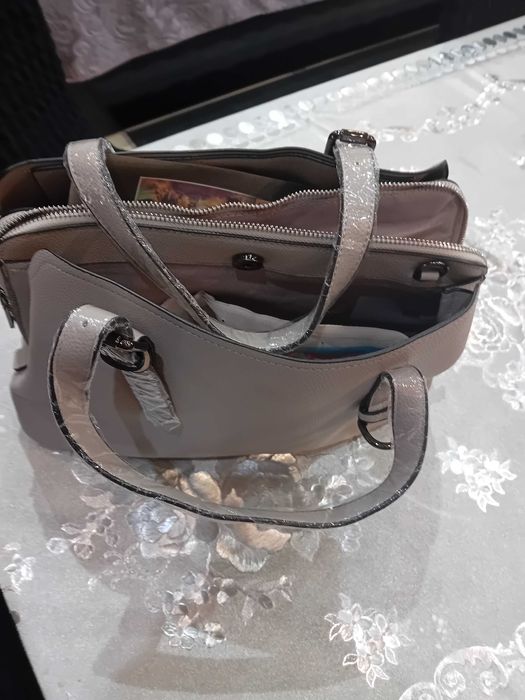 Дамска сива  чанта