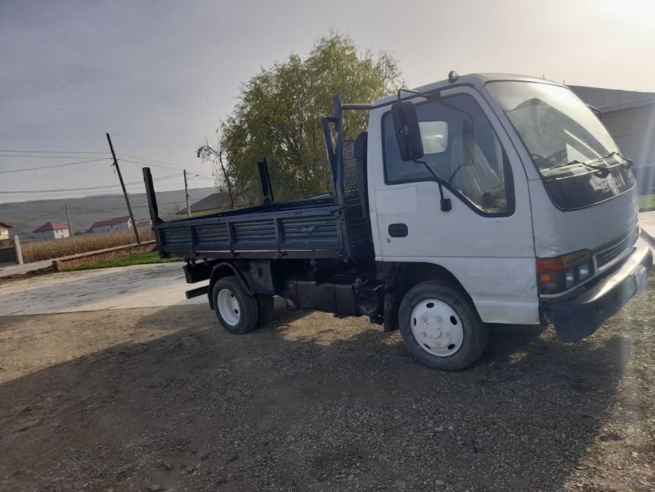 Isuzu npr basculabil