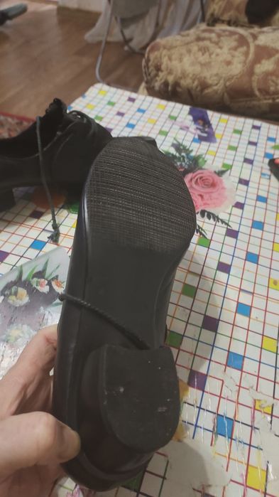 Туфли кожанные продаются