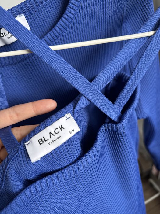 Продам женские платья