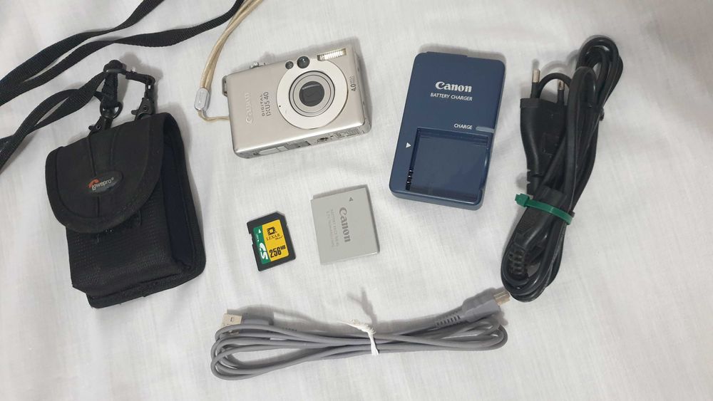 CANON digital IXUS 40