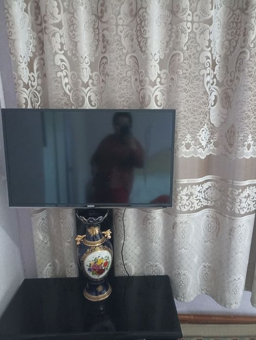 Tilivizir bor 2ta