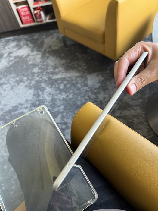 iPad 2021 9th gen 64Gb aproape nouă