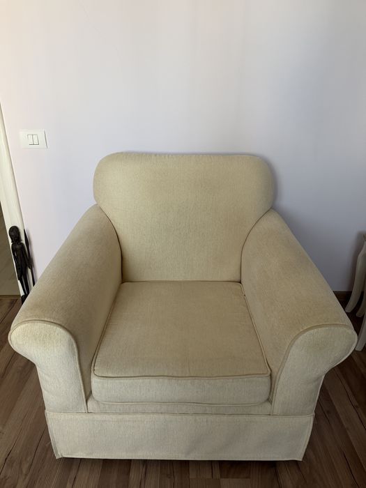 Fotoliu elegant crem