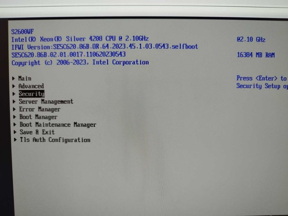 Server 2x Intel 4208 (16C 32T), 16GB DDR4 ECC RDIMM, 10 Gbps networking, 8x 2.5" tray, 2x M.2 nvme, 2xPSU