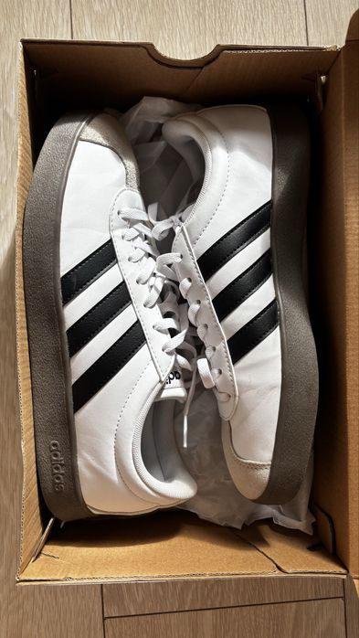 Унисекс сникерсы (кеды) Adidas VL Court Base