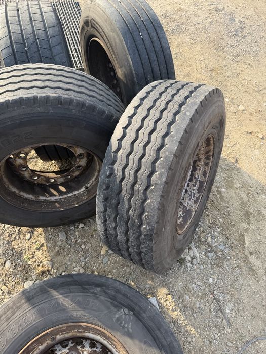 Anvelope camion / semiremorcă 385/65 R22.5 cu jante