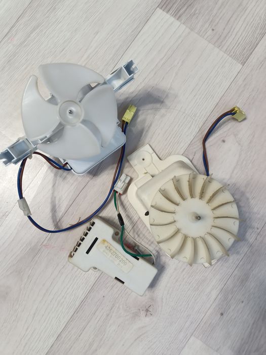 Продам запчасти от холодильника beko