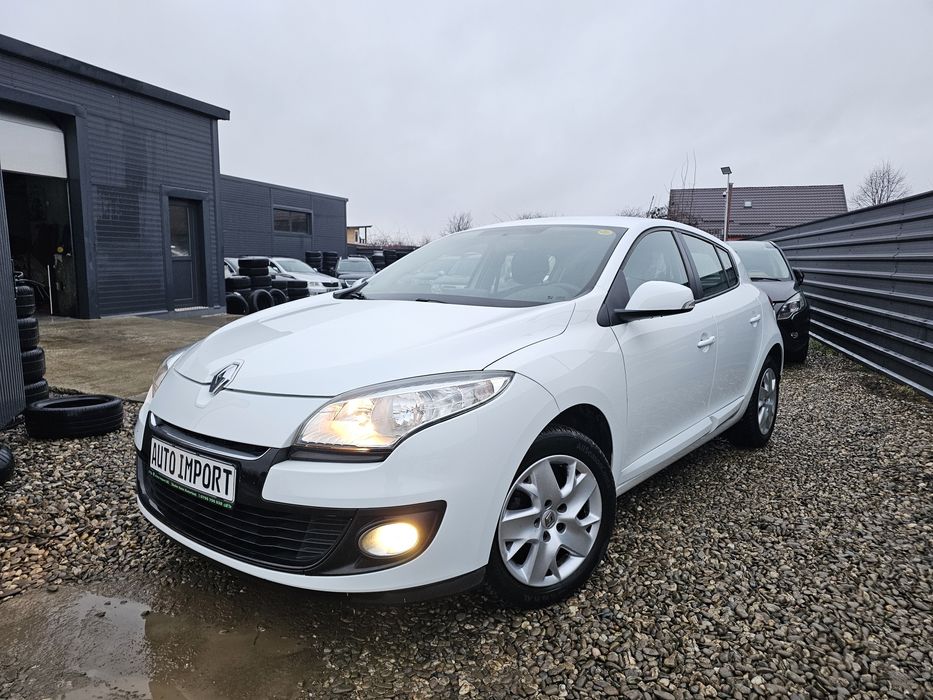 Rate ~ Renault Megane ~ 1.6 16V ~ 70.684km ~ 2012 ~ Navigatie ~