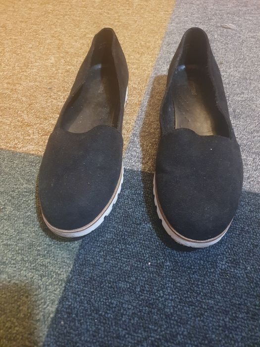 Велурени обувки номер 40