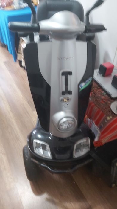 Caruț electric pentru persoane cu dizabilități