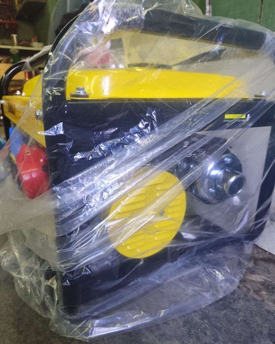 Бензиновый генератор DeWALT, 6500AV