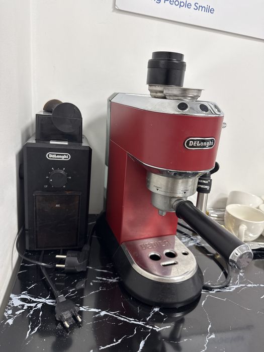 Кофемашина Delonghi