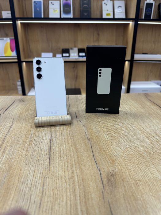 Телефон Samsung S 23 256 gb