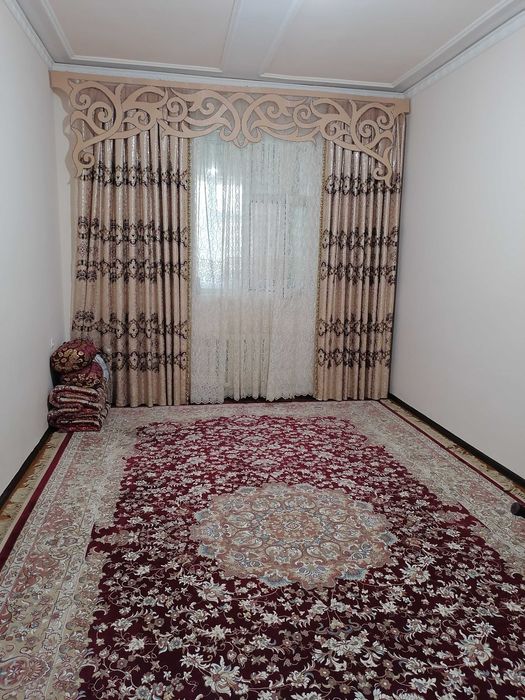 Квартира (94 кв м) райцентрда 39-колледж оркасида