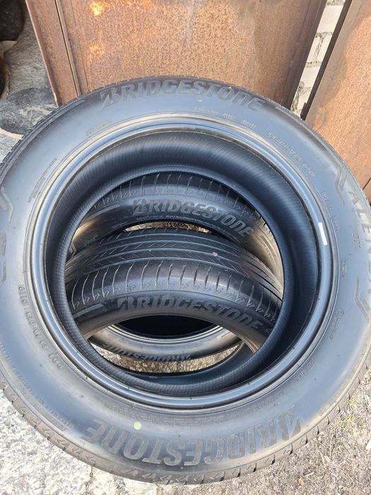 Продам шины. 235/55/19 бриджестон