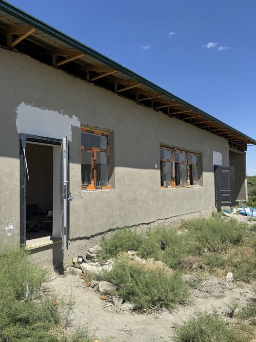 Uy sotiladi Navoiy viloyati Karmana 19sotx