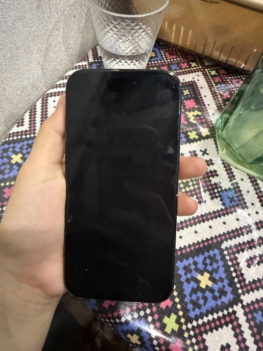 Айфон 15 в иделальном состояние