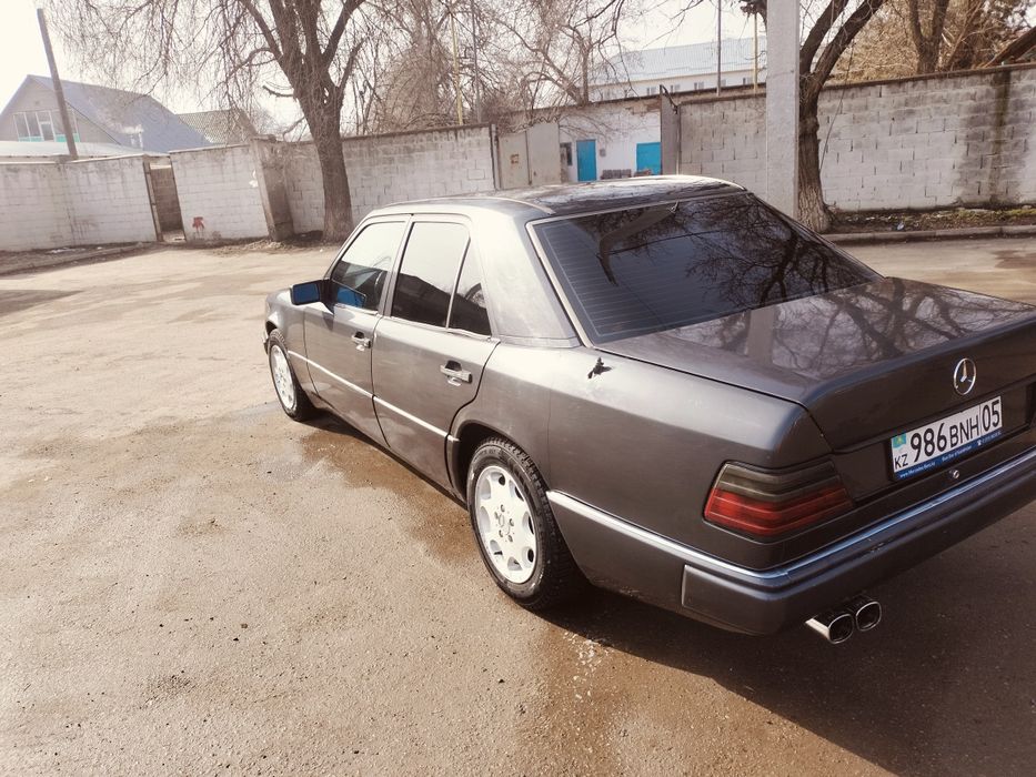 Mercedes 230 обмен предлагайте.