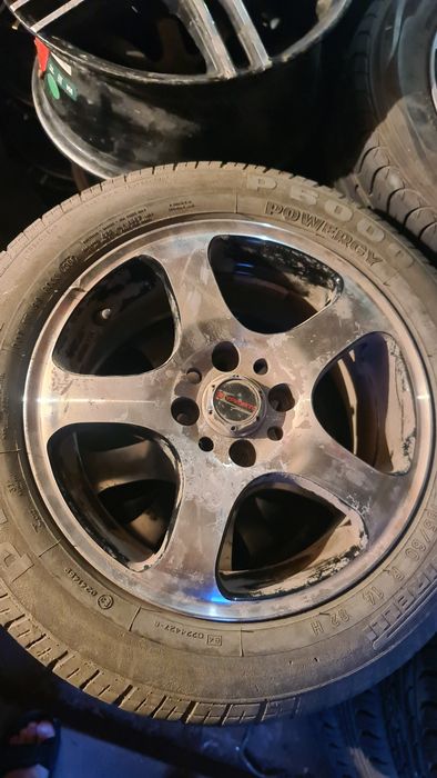 Диски литые на авто