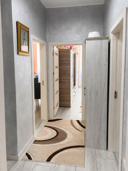 Vand apartament 57 mp Burdujeni