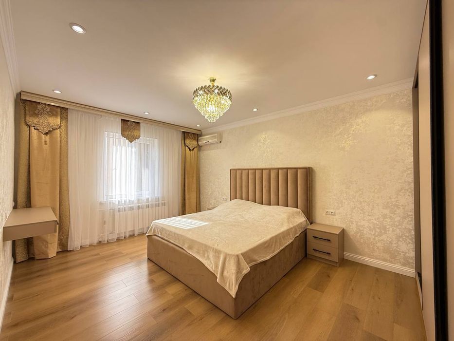 Продам квартиру ул. Мирабадская ор-р кафе Анор