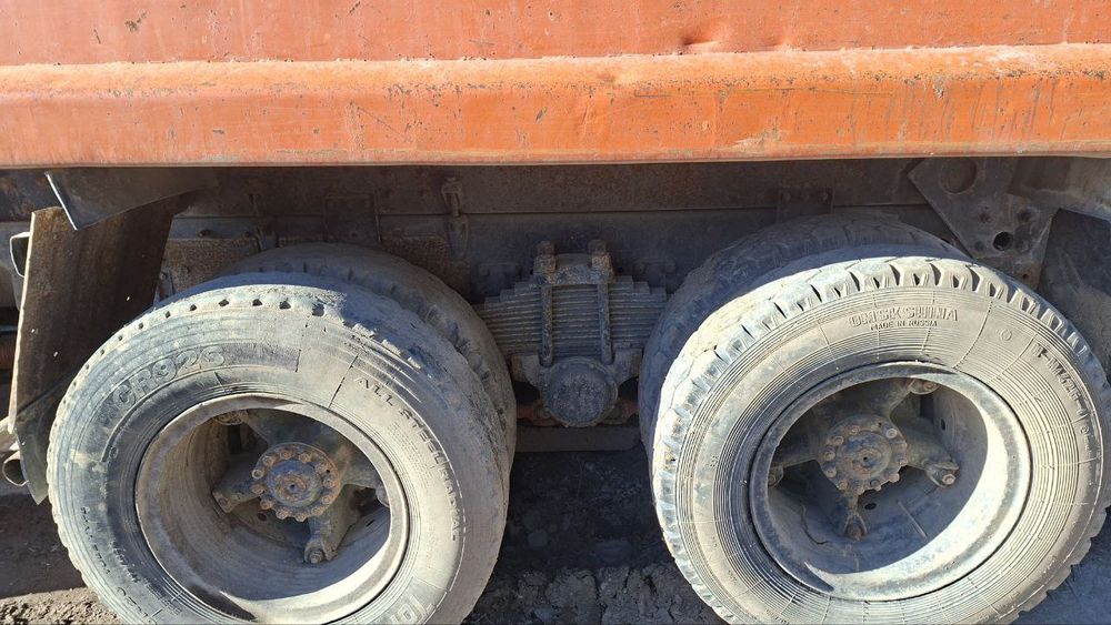 KamAZ 5511 samosval zapchastga / КамАЗ 5511 самосвал на запчасти