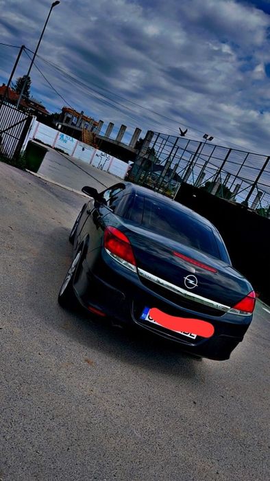 Opel astra h twintop