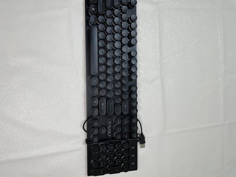 Клавиатура от компании T-WOLF