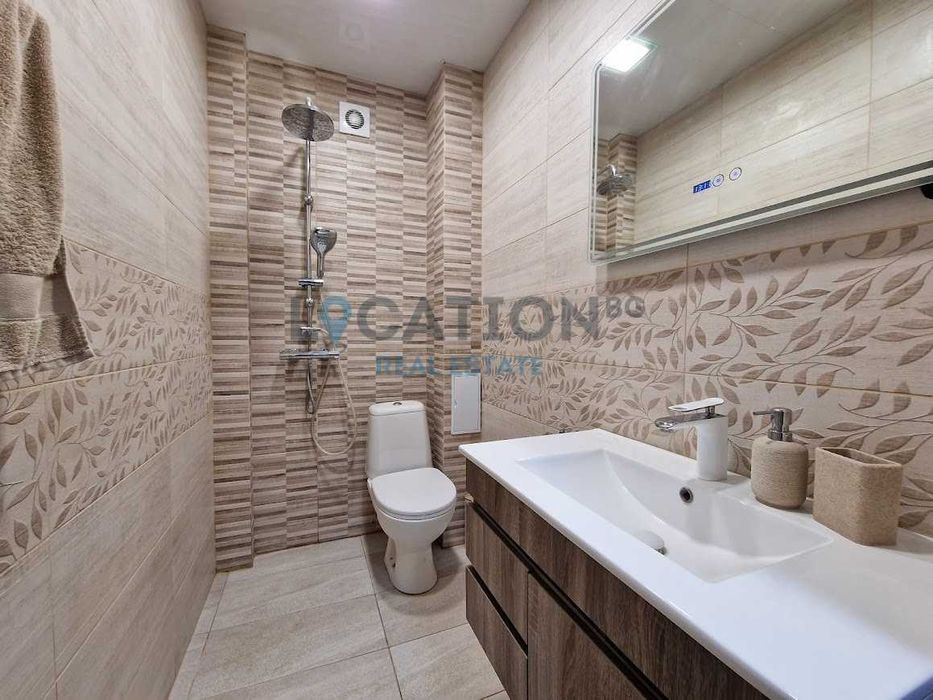 Тристаен апартамент в кв. Левски