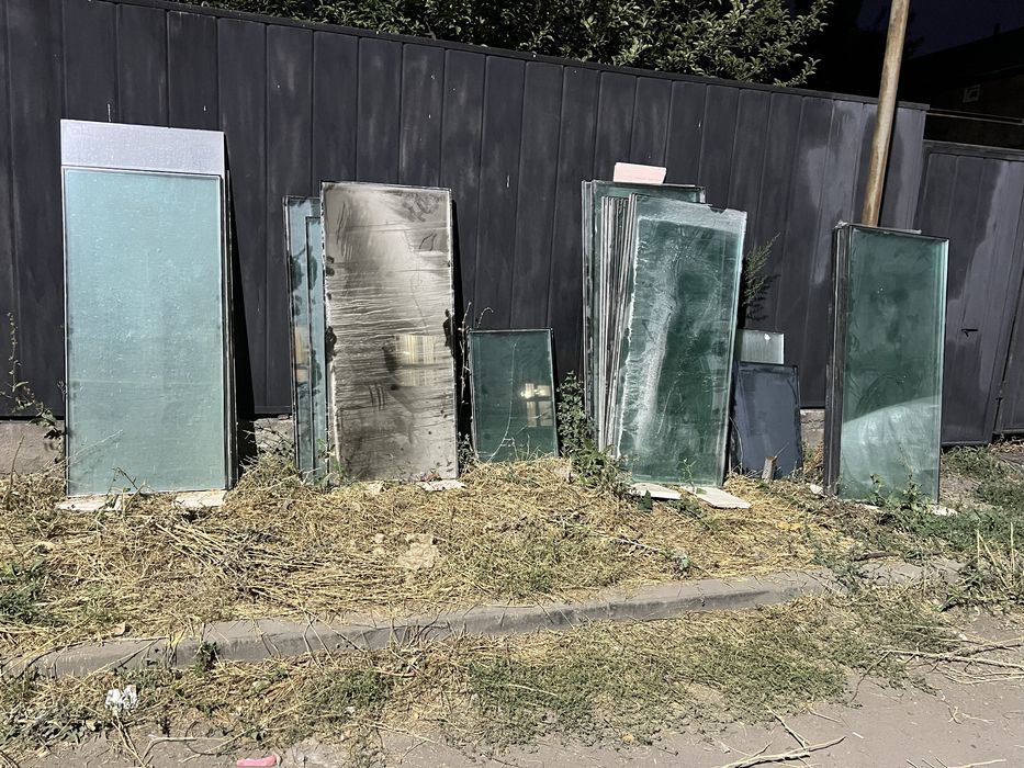 Продам стекла и стеклопакеты