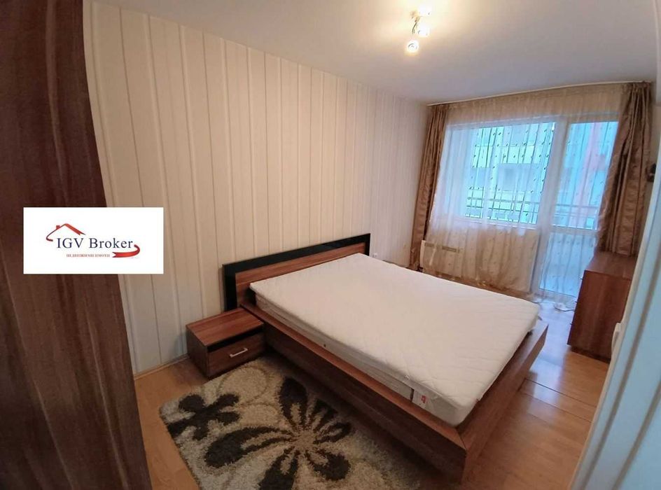Дава се под наем Тристаен апартамент в София, Център - 100 кв.м за 698.19 € - Снимка #3