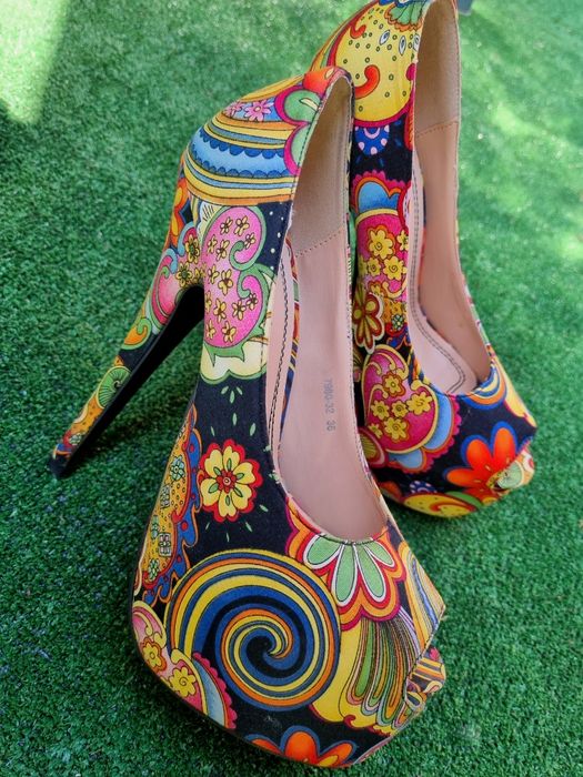 Дамски обувки на ток