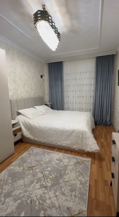 Тошкетн шахар Алмазар район 4 хонали квартира сотилади