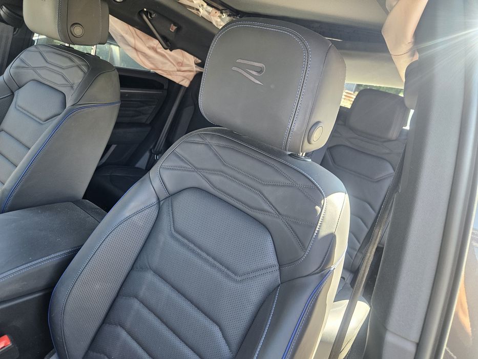 Седалки/салон за VW Touareg R-line 2025г