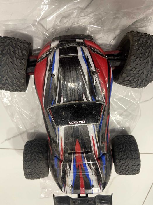 Traxxas E-Revo 1/16, 4x4