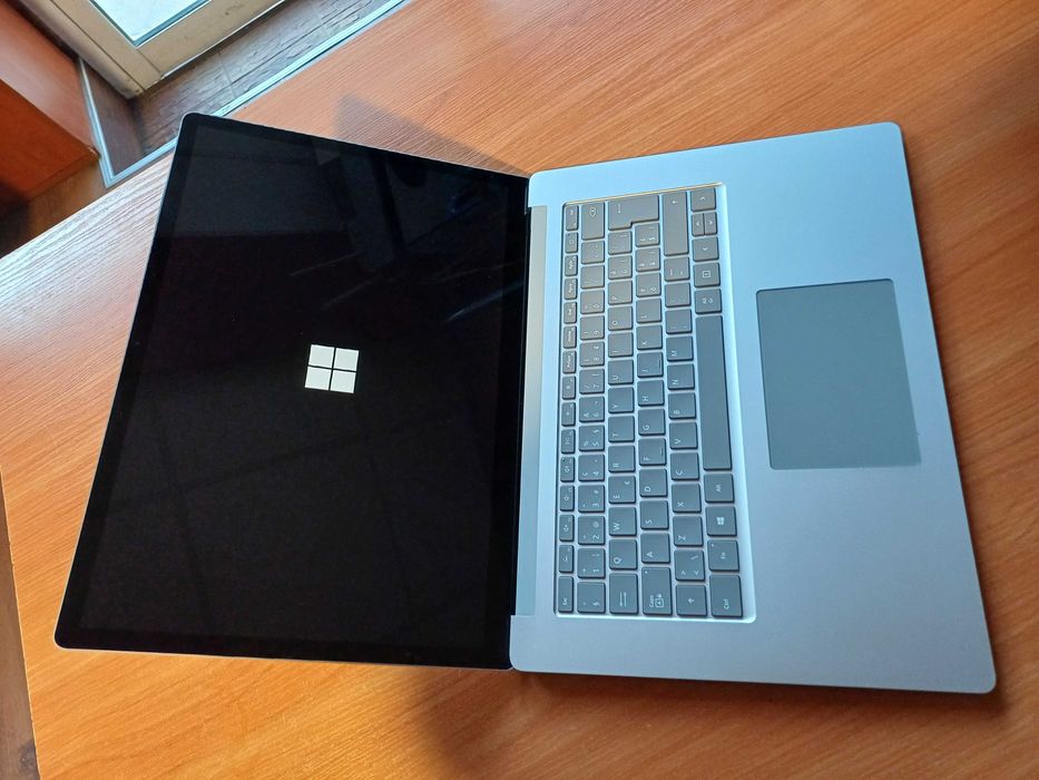 15" 2K IPS Тъч Microsoft Surface LAPTOP /RYZEN 5/8GB RAM/512GB SSD