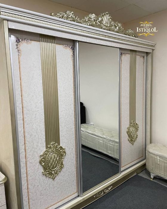 Mebel va Penal kamod sotiladi. (Yangi)