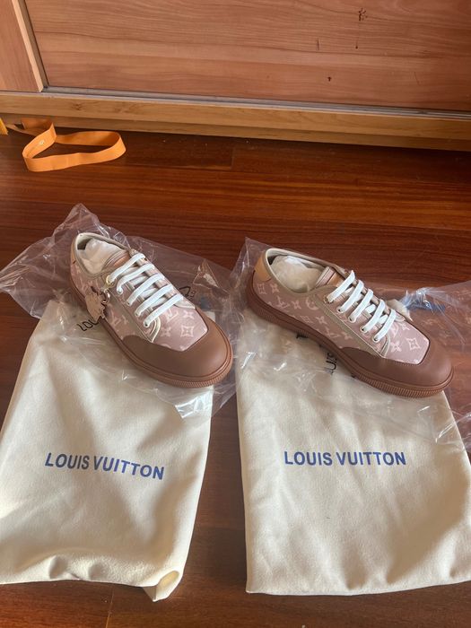 Louis Vuitton обувки