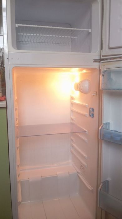 Продам холодильник Веко