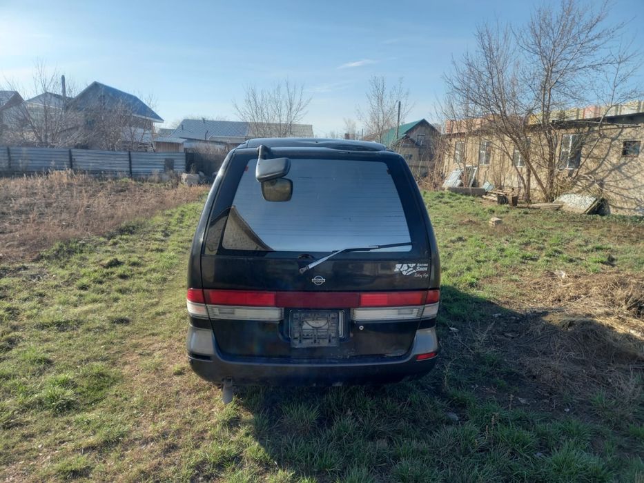 Продаю nissan largo