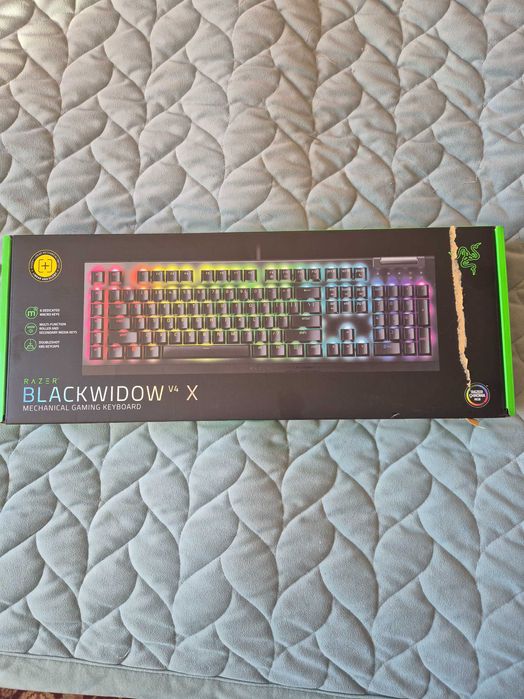 Tastatura gaming Razen Blackwindow X v4 - taste galbene - mecanica