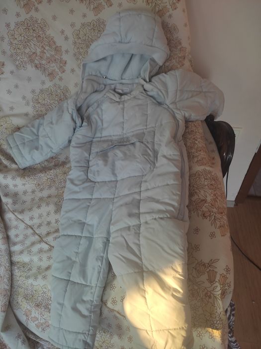 Космонавт на HM 12-18м, яке и панталон за ски.