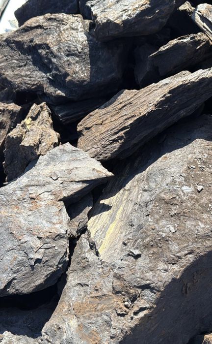 Vand carbune lignit, livrez oriunde in tara!