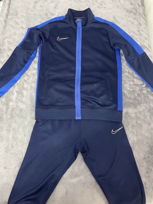 Спортивный костюм Nike