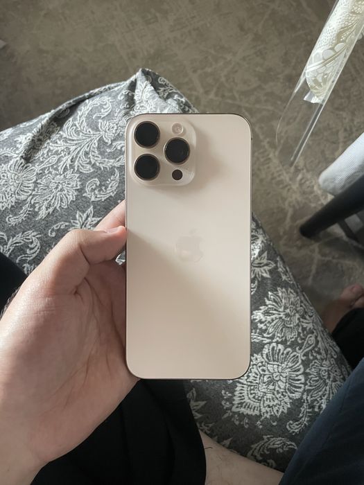 iPhone 16 Pro Max 256 gb 20 sikl
