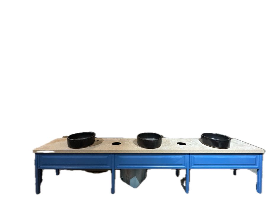 Продам подставку из искуственного камня и мдф и с термя зеркалами