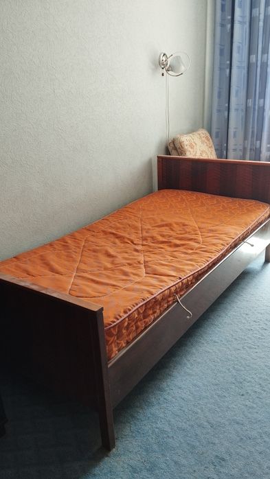 Продам кровать..