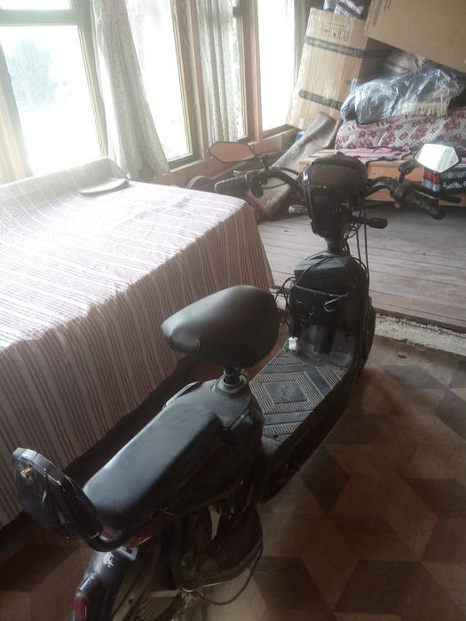 Электро самокат продам 75 000тенге б/у