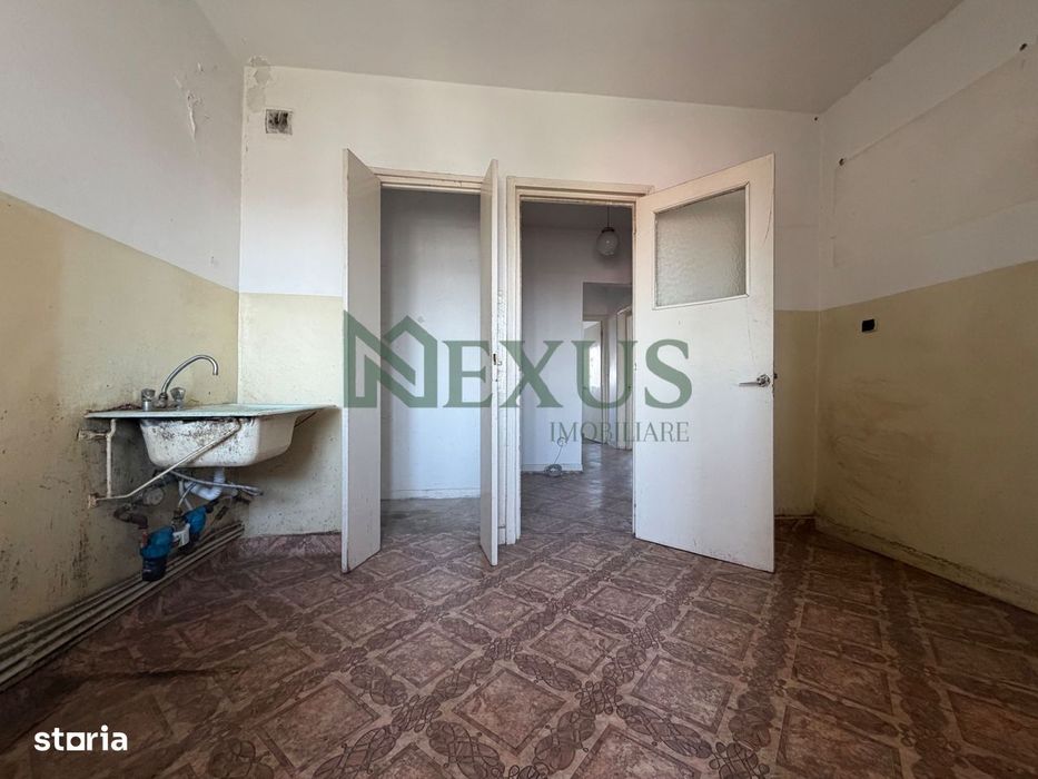 Apartament 2 camere decomandat ultracentral de Vanzare